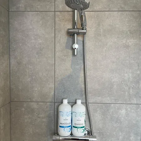 Living - By Viktorija